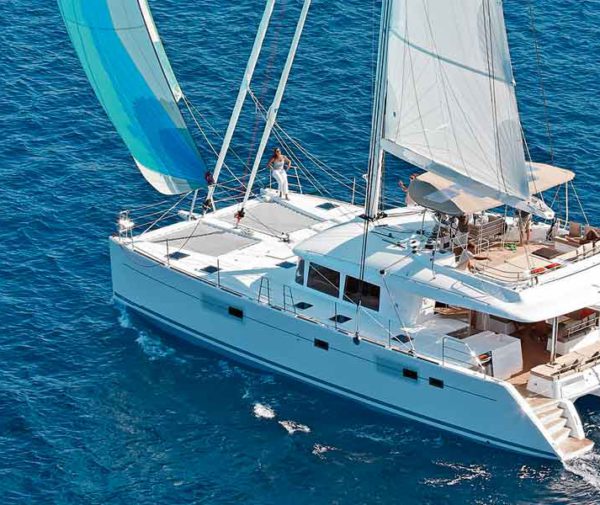 cover-bateaux-1437-600-Lagoon-560 Lagoon 560