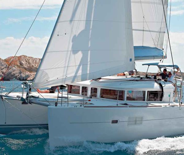 cover-bateaux-1437-600-Lagoon400 Lagoon 400