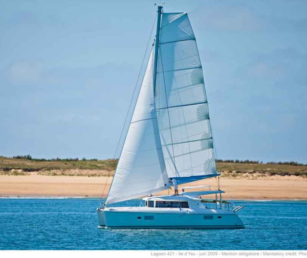 Lagoon_421 Lagoon 421